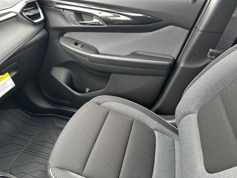 Chevrolet TrailBlazer Vehicle Full-screen Gallery Image 15