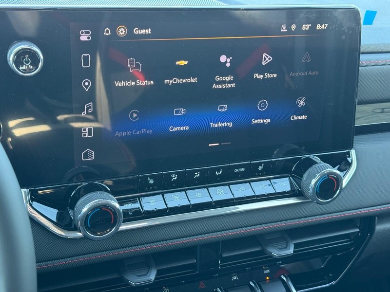 Chevrolet Colorado Vehicle Full-screen Gallery Image 11