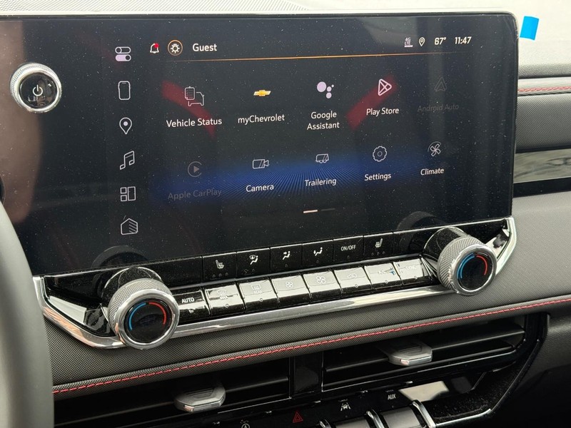 Chevrolet Colorado Vehicle Full-screen Gallery Image 11