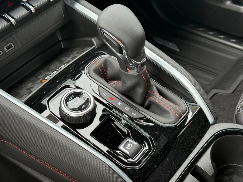 Chevrolet Colorado Vehicle Full-screen Gallery Image 14