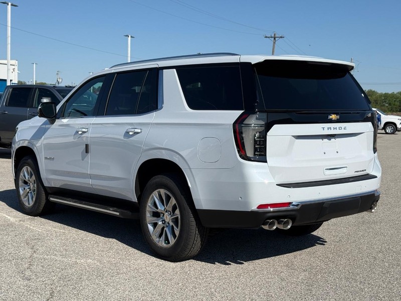 Chevrolet Tahoe Vehicle Full-screen Gallery Image 3