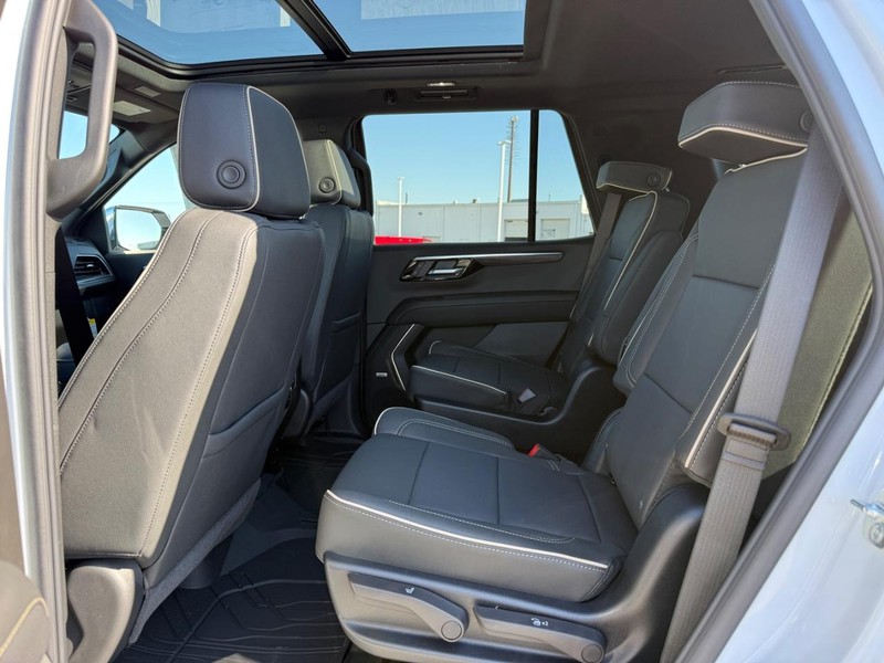 Chevrolet Tahoe Vehicle Full-screen Gallery Image 7