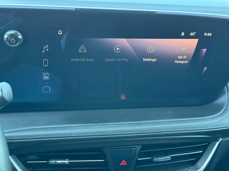 Buick Encore GX Vehicle Full-screen Gallery Image 15