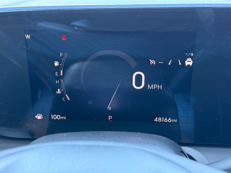 Buick Encore GX Vehicle Full-screen Gallery Image 21