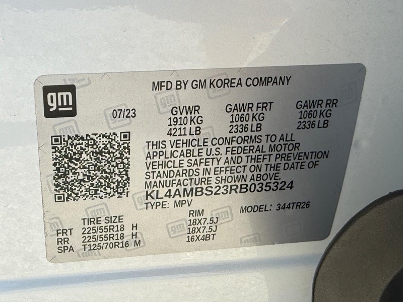 Buick Encore GX Vehicle Full-screen Gallery Image 24