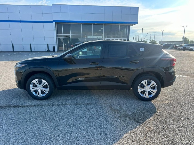 Chevrolet Trax Vehicle Full-screen Gallery Image 2