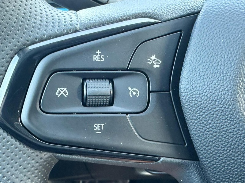 Chevrolet Trax Vehicle Full-screen Gallery Image 11