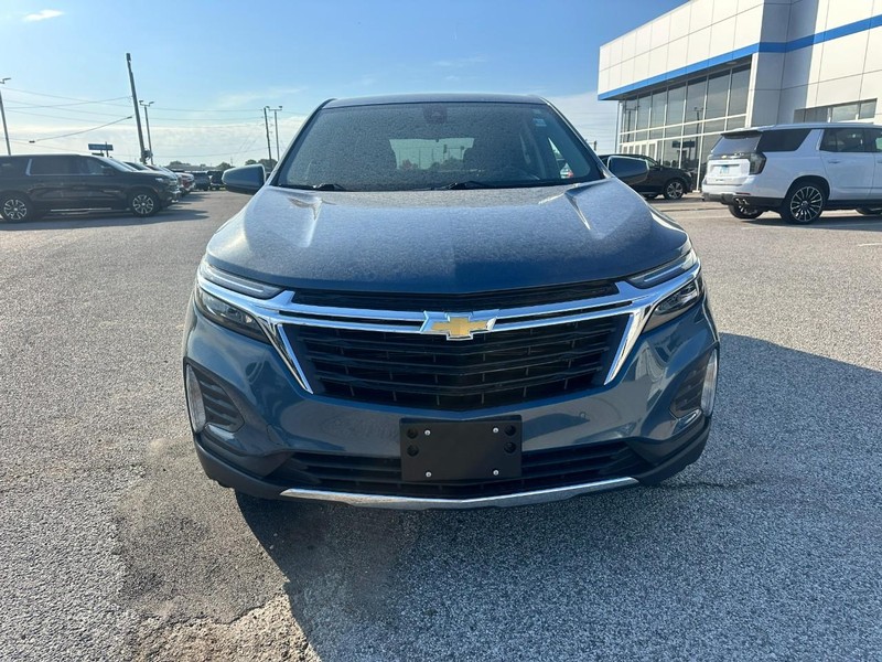 Chevrolet Equinox Vehicle Full-screen Gallery Image 9