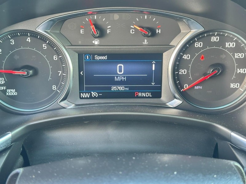 Chevrolet Equinox Vehicle Full-screen Gallery Image 19