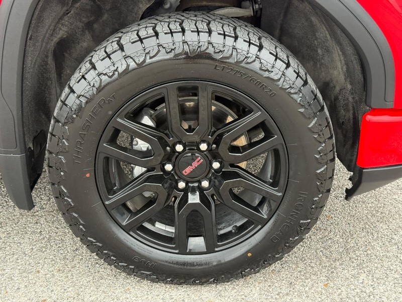 GMC Sierra 1500 Vehicle Full-screen Gallery Image 7