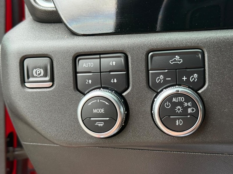 GMC Sierra 1500 Vehicle Full-screen Gallery Image 21