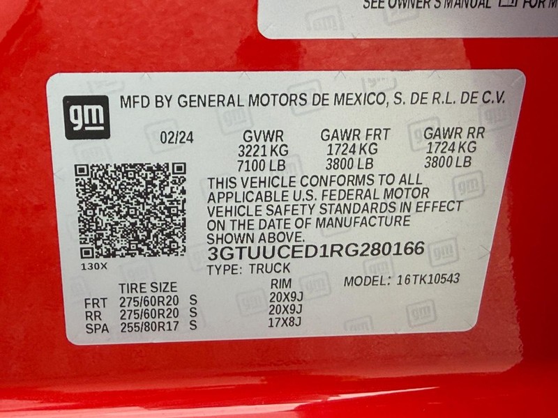 GMC Sierra 1500 Vehicle Full-screen Gallery Image 24