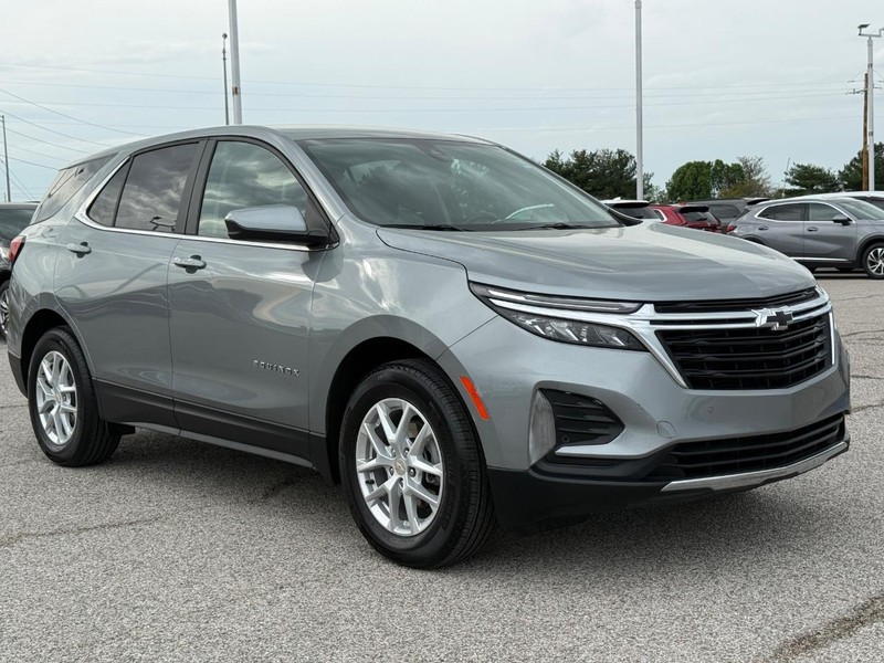 Chevrolet Equinox Vehicle Full-screen Gallery Image 8