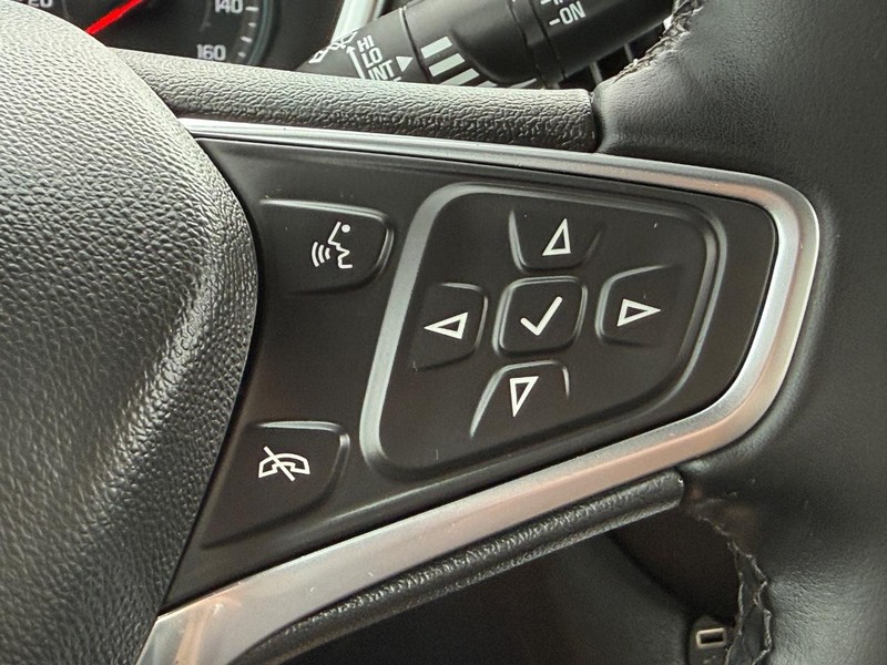 Chevrolet Equinox Vehicle Full-screen Gallery Image 14