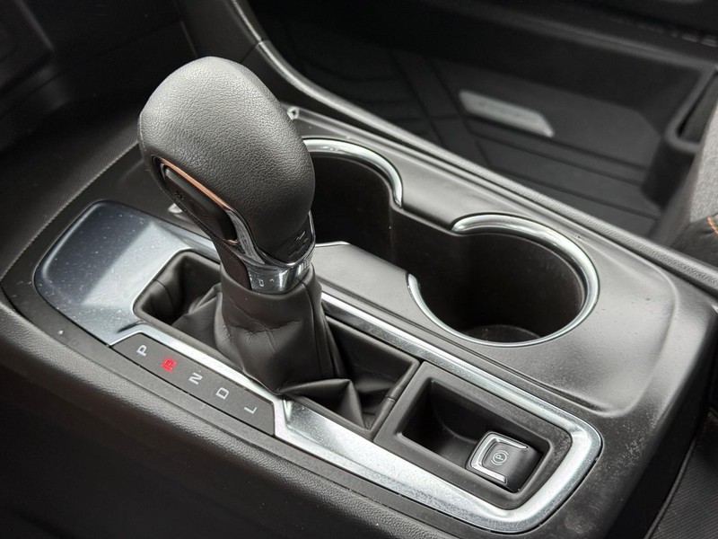Chevrolet Equinox Vehicle Full-screen Gallery Image 19