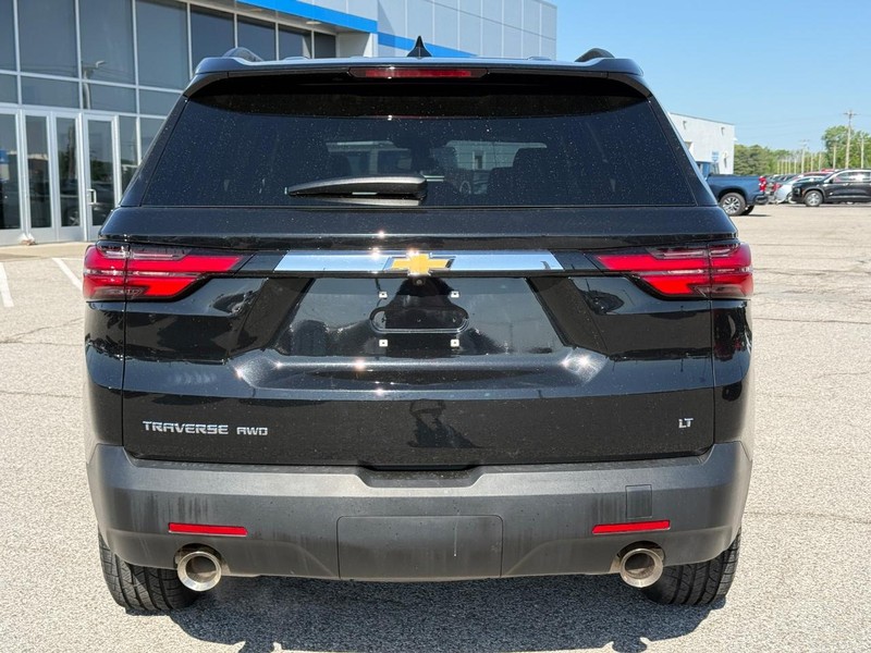 Chevrolet Traverse Vehicle Full-screen Gallery Image 4