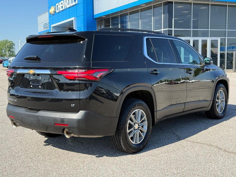Chevrolet Traverse Vehicle Full-screen Gallery Image 5