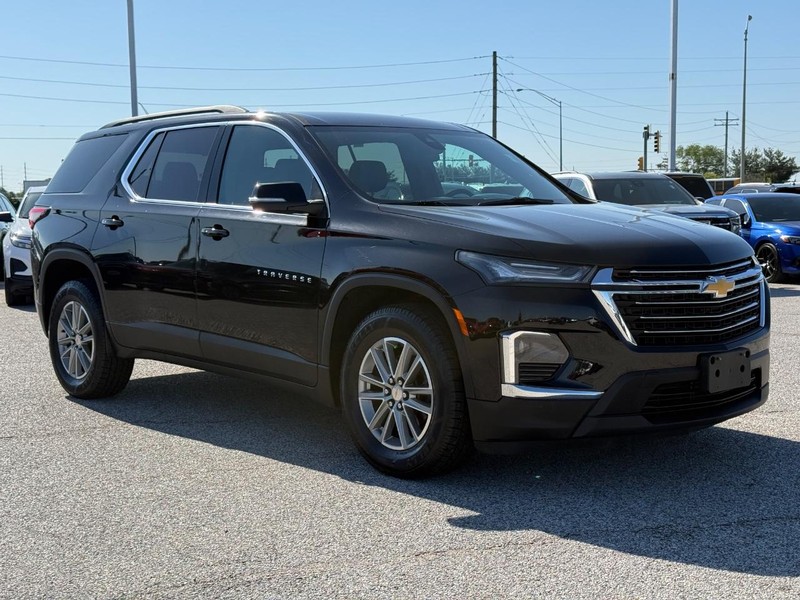 Chevrolet Traverse Vehicle Full-screen Gallery Image 8