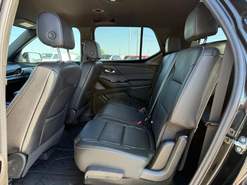 Chevrolet Traverse Vehicle Full-screen Gallery Image 11