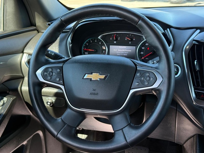 Chevrolet Traverse Vehicle Full-screen Gallery Image 13