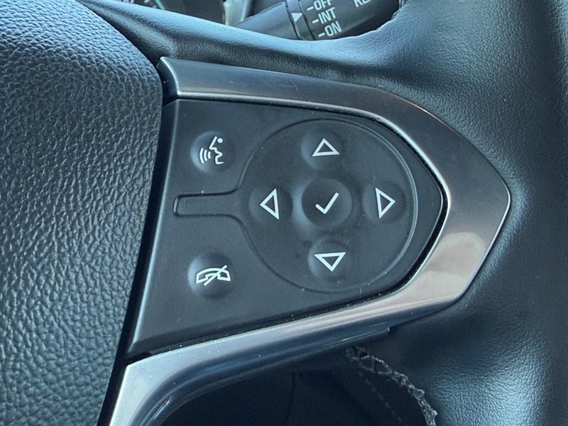 Chevrolet Traverse Vehicle Full-screen Gallery Image 15