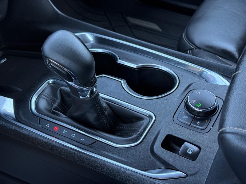 Chevrolet Traverse Vehicle Full-screen Gallery Image 20