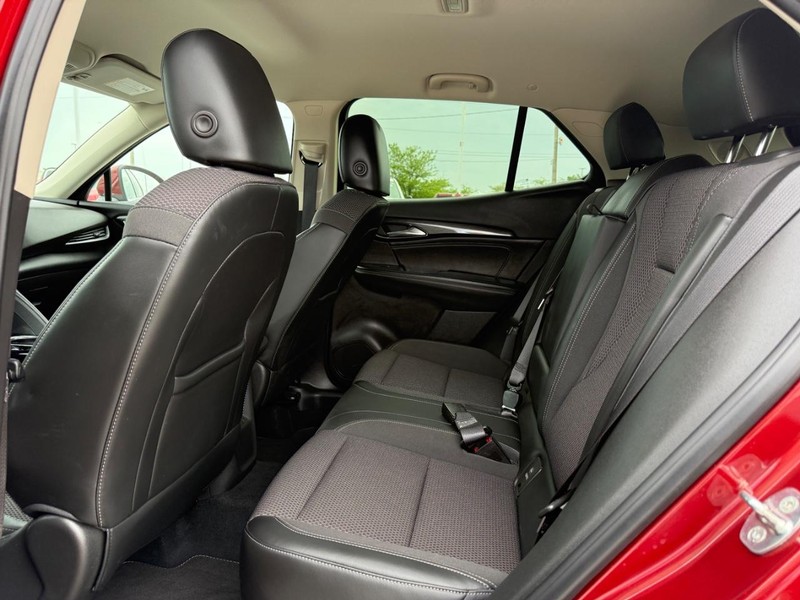 Buick Envision Vehicle Full-screen Gallery Image 10