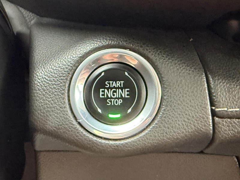 Buick Envision Vehicle Full-screen Gallery Image 15
