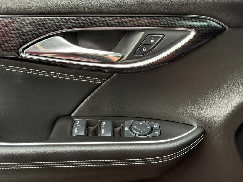 Buick Envision Vehicle Full-screen Gallery Image 22