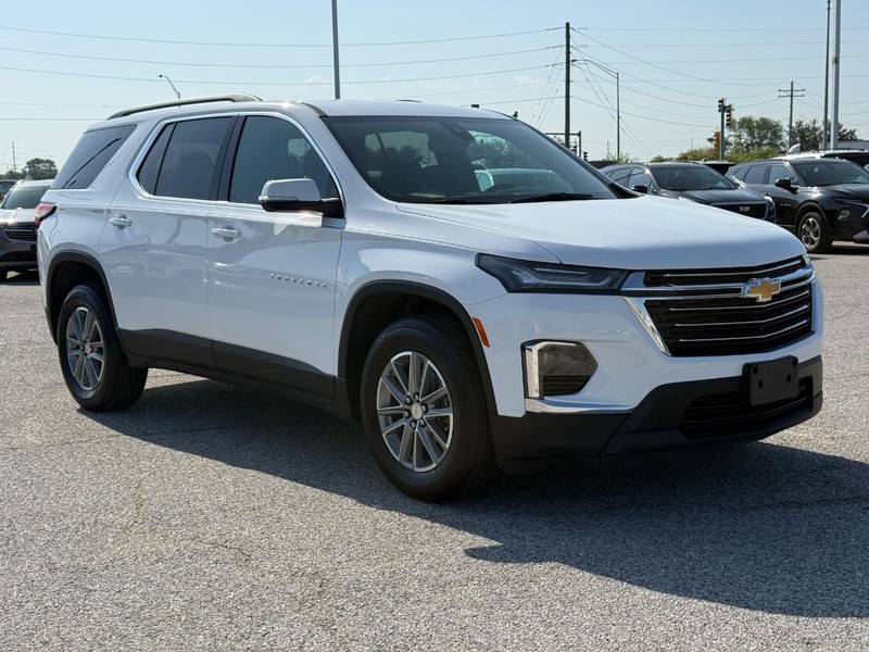 Chevrolet Traverse Vehicle Full-screen Gallery Image 8