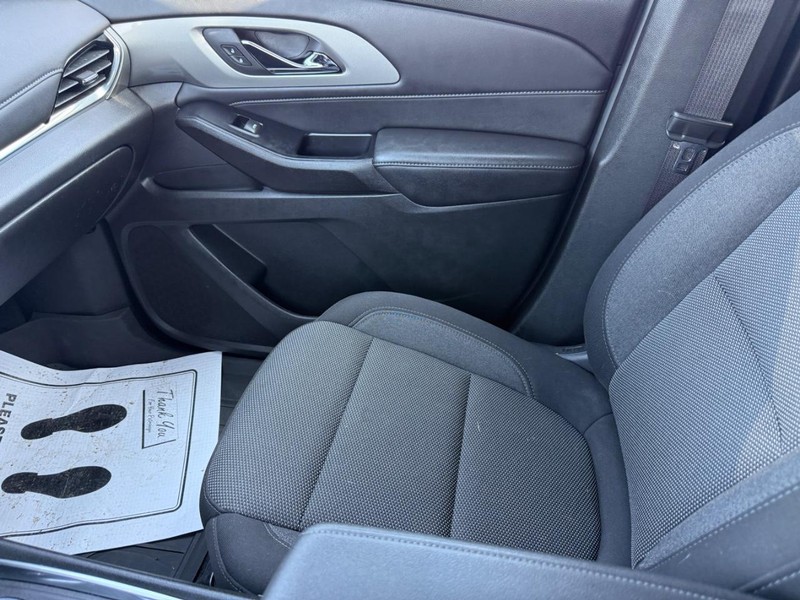 Chevrolet Traverse Vehicle Full-screen Gallery Image 21