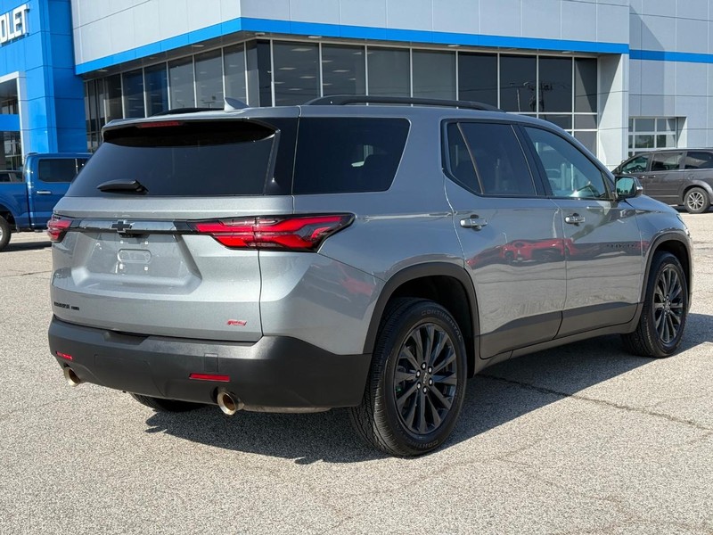 Chevrolet Traverse Vehicle Full-screen Gallery Image 5