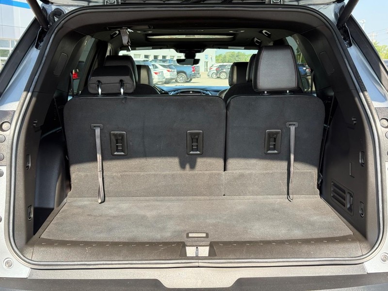 Chevrolet Traverse Vehicle Full-screen Gallery Image 6