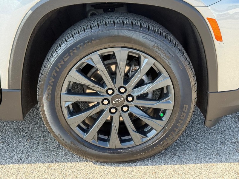 Chevrolet Traverse Vehicle Full-screen Gallery Image 7
