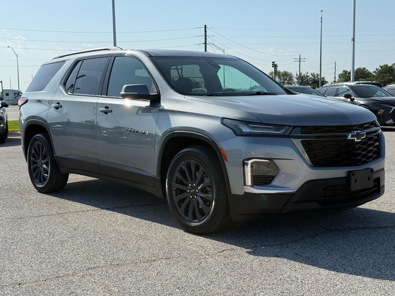 Chevrolet Traverse Vehicle Full-screen Gallery Image 8