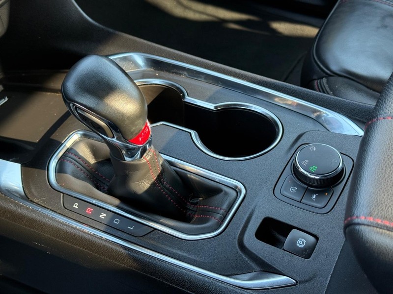 Chevrolet Traverse Vehicle Full-screen Gallery Image 21