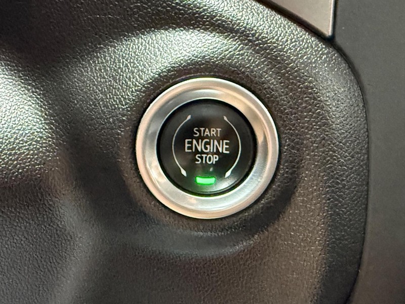 Chevrolet Silverado 1500 Vehicle Full-screen Gallery Image 15