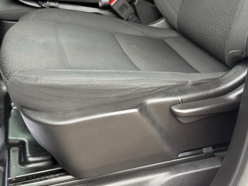 Chevrolet Silverado 1500 Vehicle Full-screen Gallery Image 23