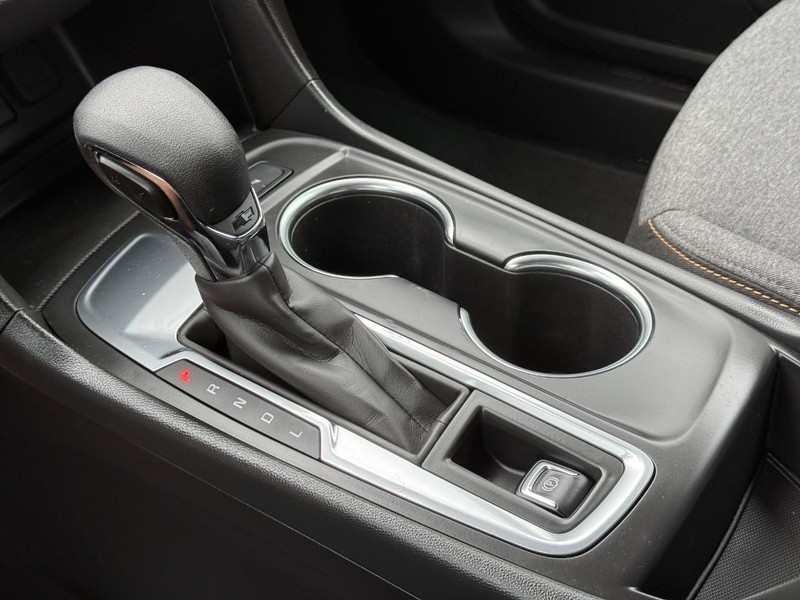 Chevrolet Equinox Vehicle Full-screen Gallery Image 19