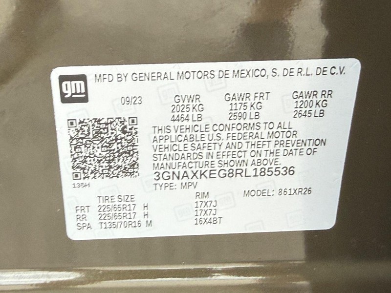Chevrolet Equinox Vehicle Full-screen Gallery Image 24