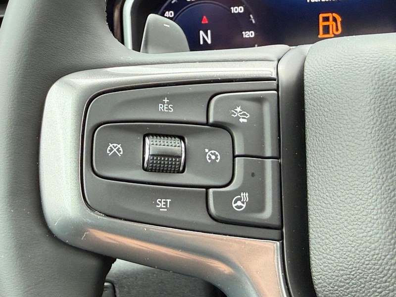 Chevrolet Silverado 1500 Vehicle Full-screen Gallery Image 8