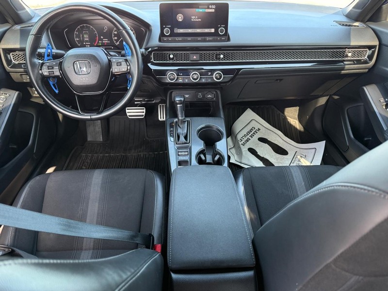 Honda Civic Sedan Vehicle Full-screen Gallery Image 11