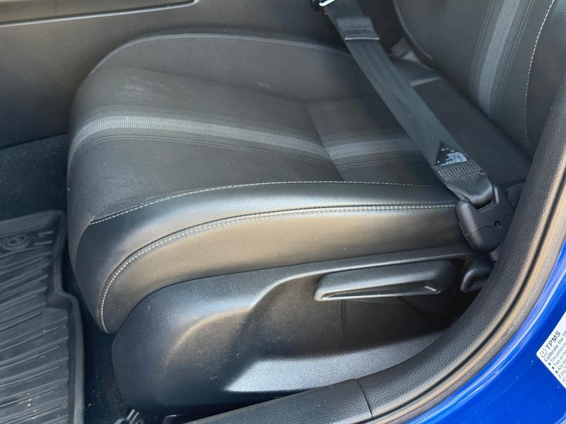 Honda Civic Sedan Vehicle Full-screen Gallery Image 23