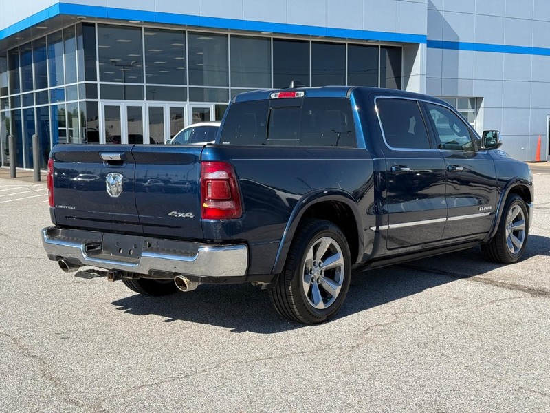 Ram 1500 Vehicle Full-screen Gallery Image 5