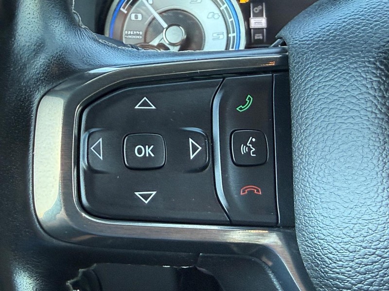 Ram 1500 Vehicle Full-screen Gallery Image 15