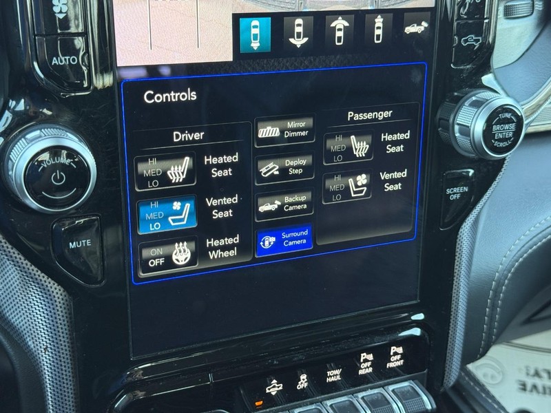 Ram 1500 Vehicle Full-screen Gallery Image 21