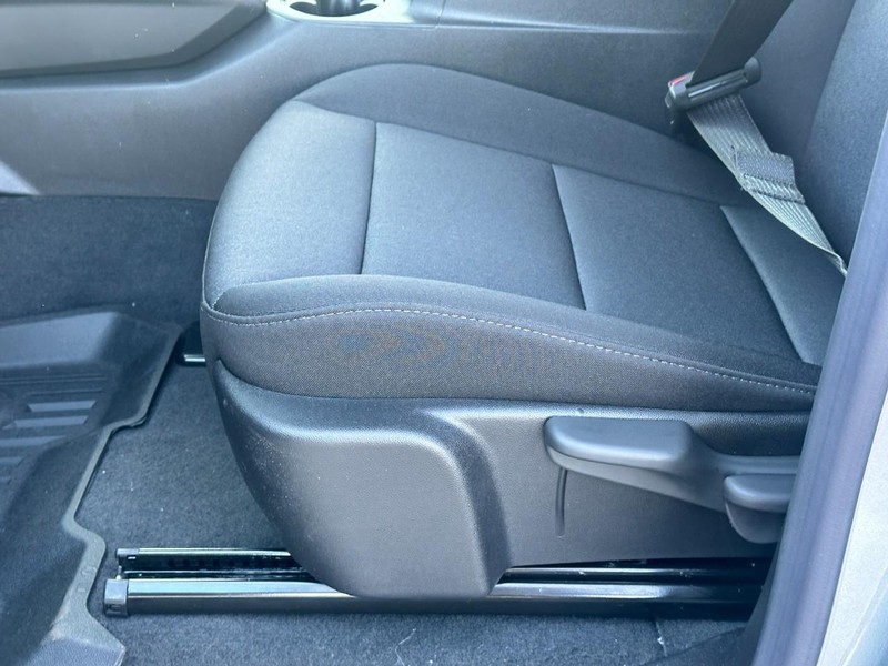 Chevrolet Colorado Vehicle Full-screen Gallery Image 10