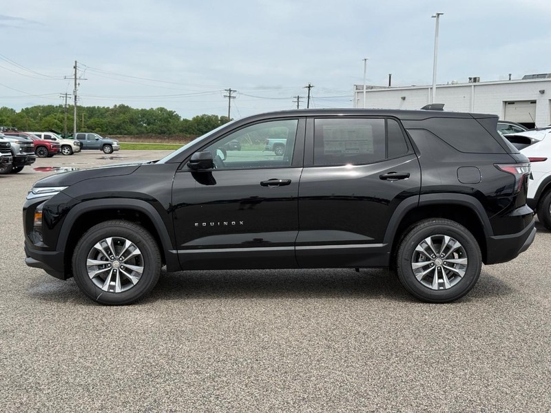 Chevrolet Equinox Vehicle Full-screen Gallery Image 2