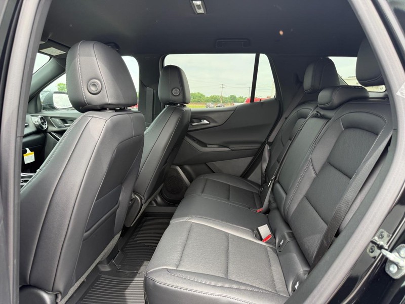 Chevrolet Equinox Vehicle Full-screen Gallery Image 5