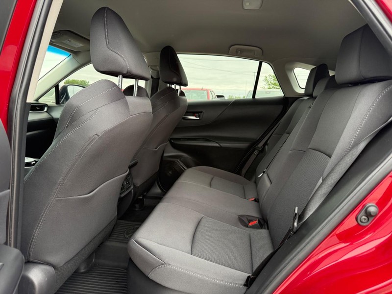 Toyota Venza Vehicle Full-screen Gallery Image 10